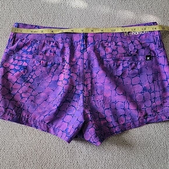 Hurley Purple Phantom Board Shorts - Size  3 - Picture 8 of 14